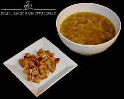 Französische Zwiebelsuppe mit Croutons