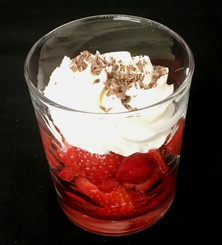 Erdbeeren mit Vanillemascarpone im Tumbler